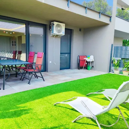 Petit Paul Apartment *