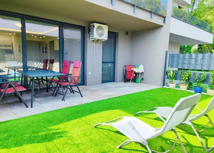 Petit Paul Apartment *